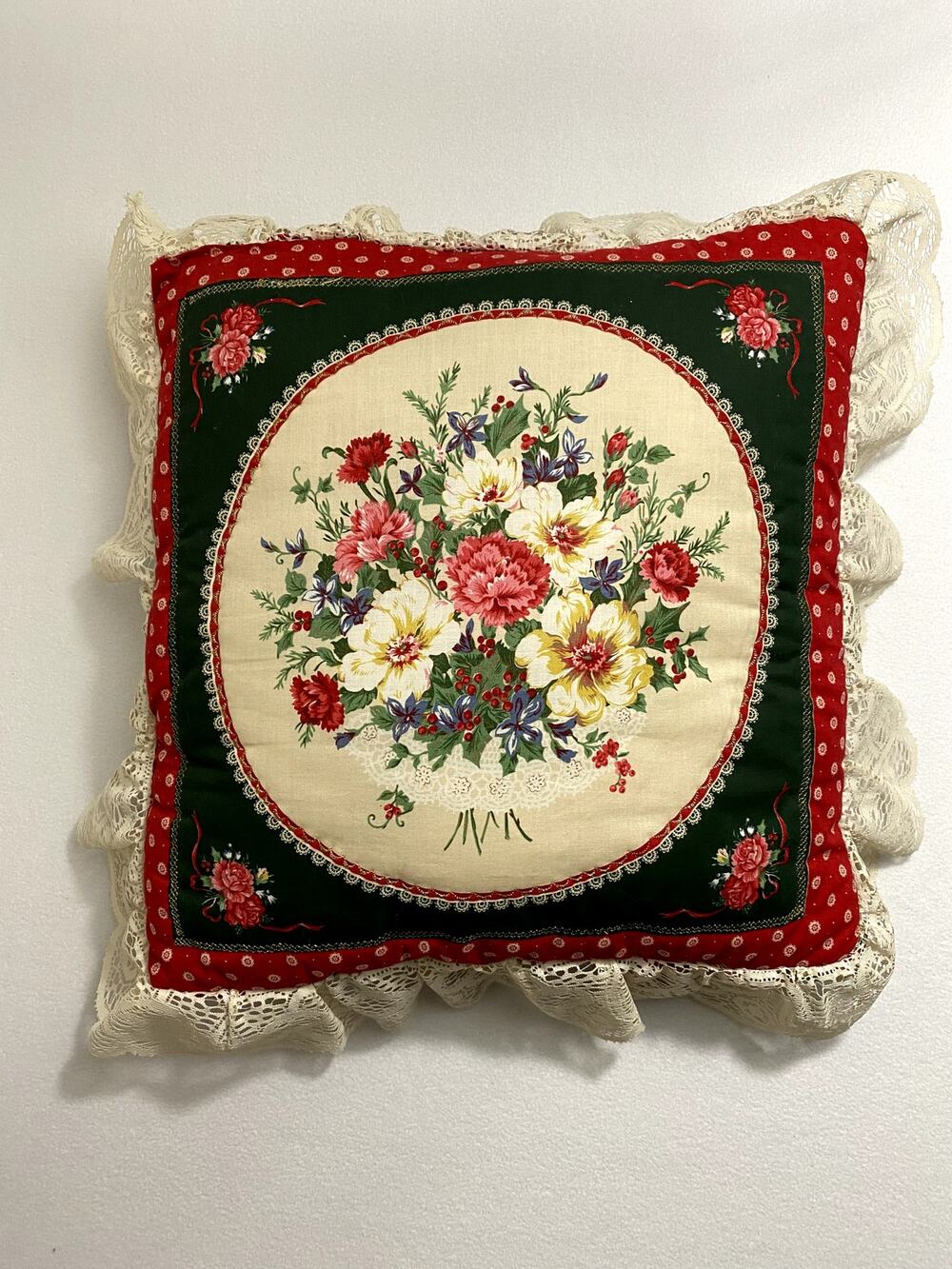 VTG Cranston Print Works Floral Ruffle Pillow 20x16 Cottagecore Christmas Rose